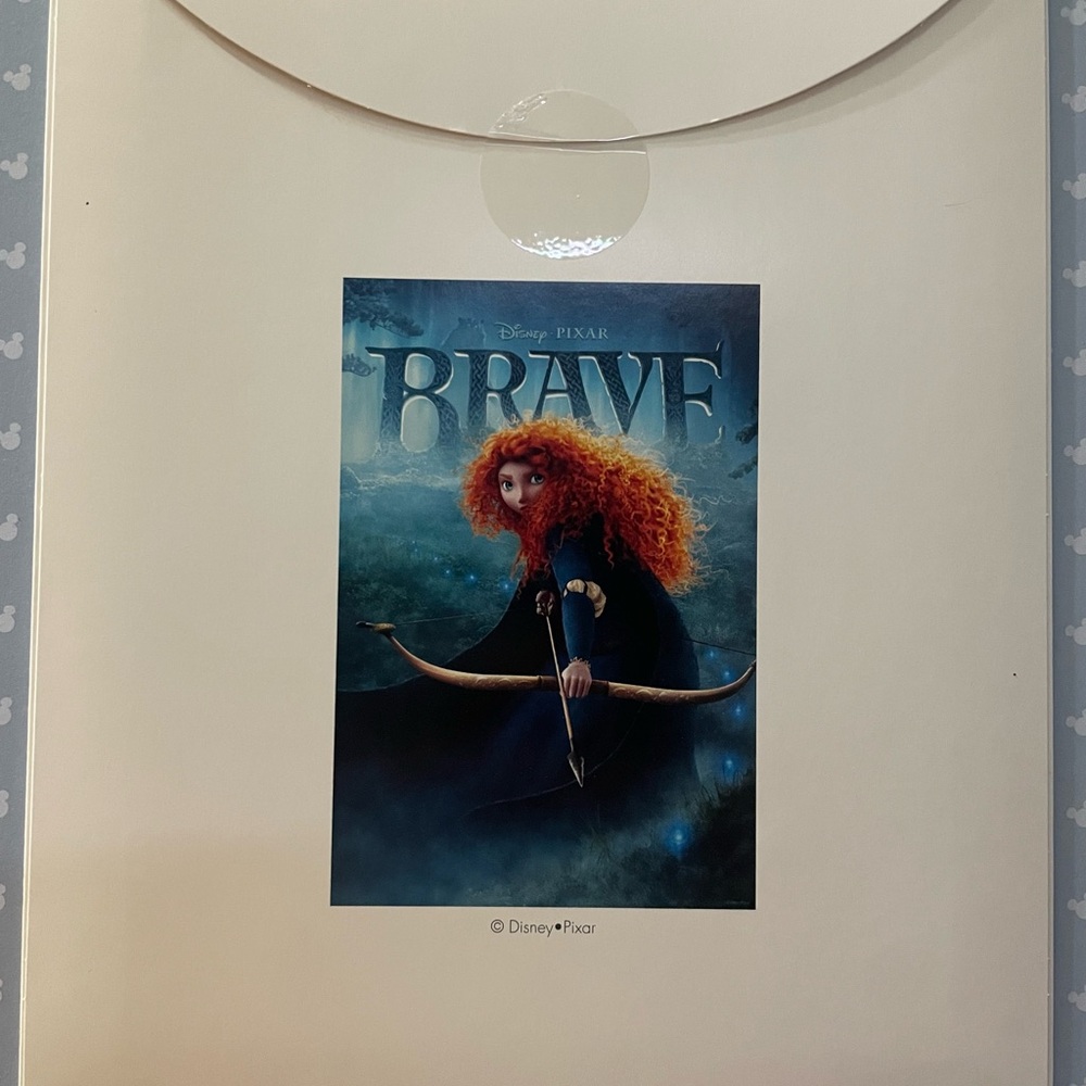 The Disney Book - A Celebration of the World of Disney - Picture 2 of 3